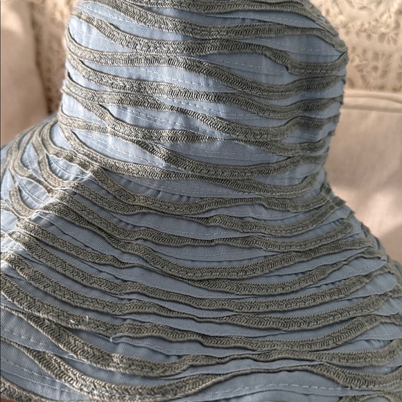 Brontë Amsterdam Blue and Gray a Women's large foldable Sun Hat 👒 - Picture 14 of 16